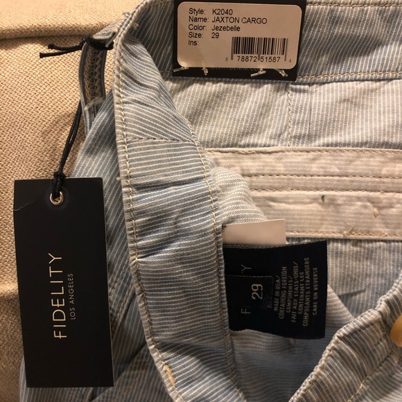 Fidelity Jaxton Relaxed Cargo in Jezebelle Color - Picture 7 of 8